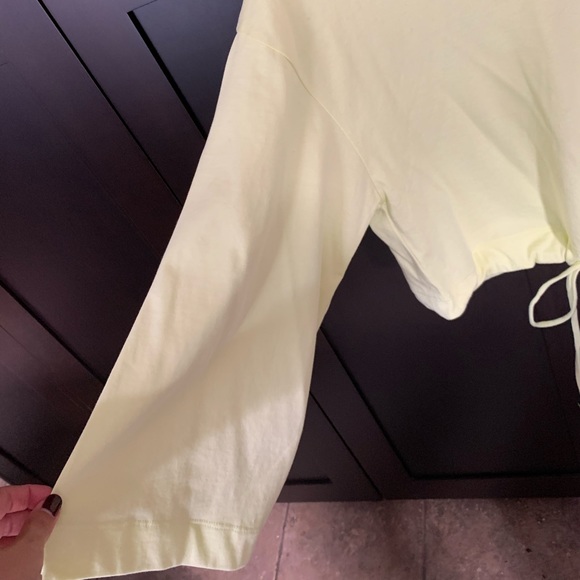 Aritzia Neon Yellow Long Sleeve - Picture 3 of 3